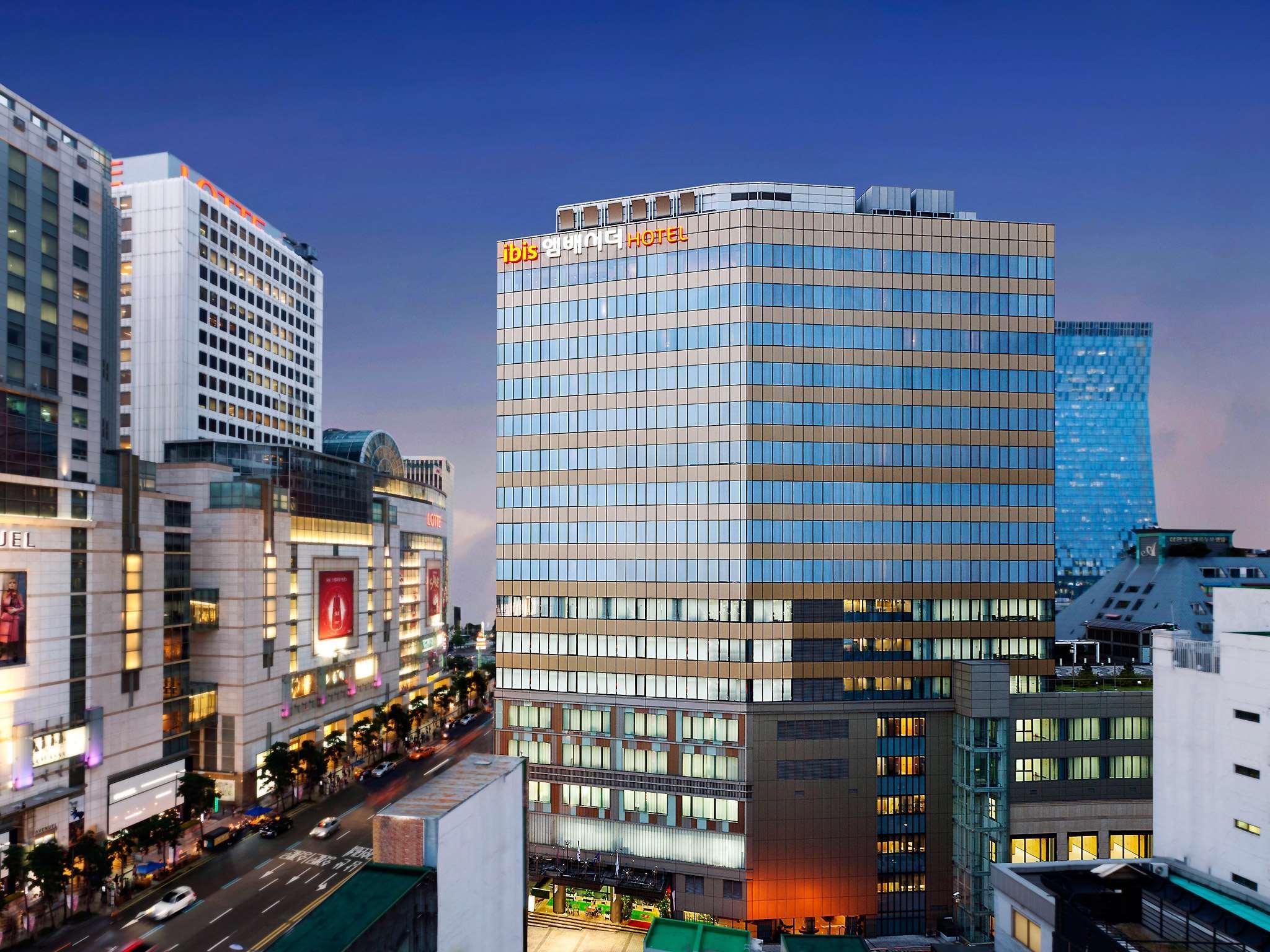 Ibis Ambassador Myeongdong Hotel Seul Exterior foto